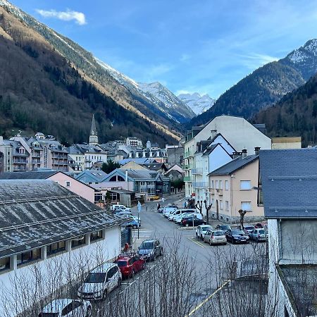 Centre Ville, T2 Avec Terrasse Et Parking Couvert. Cauterets Kültér fotó